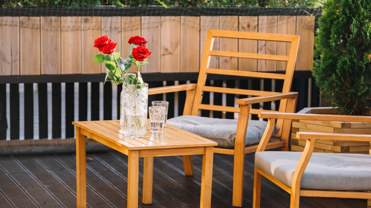 outdoor dining table set