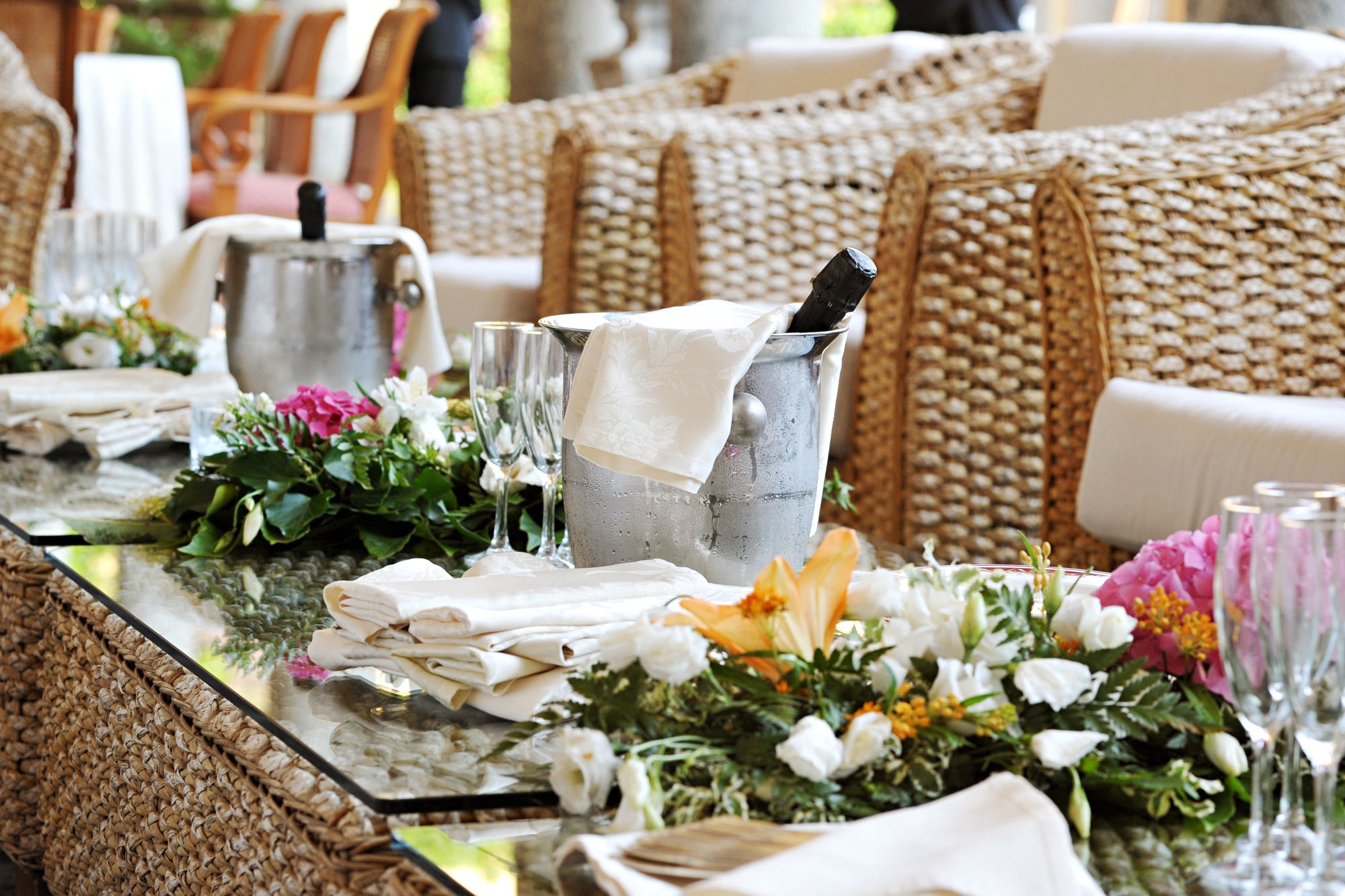 Outdoor Occasional Chairs