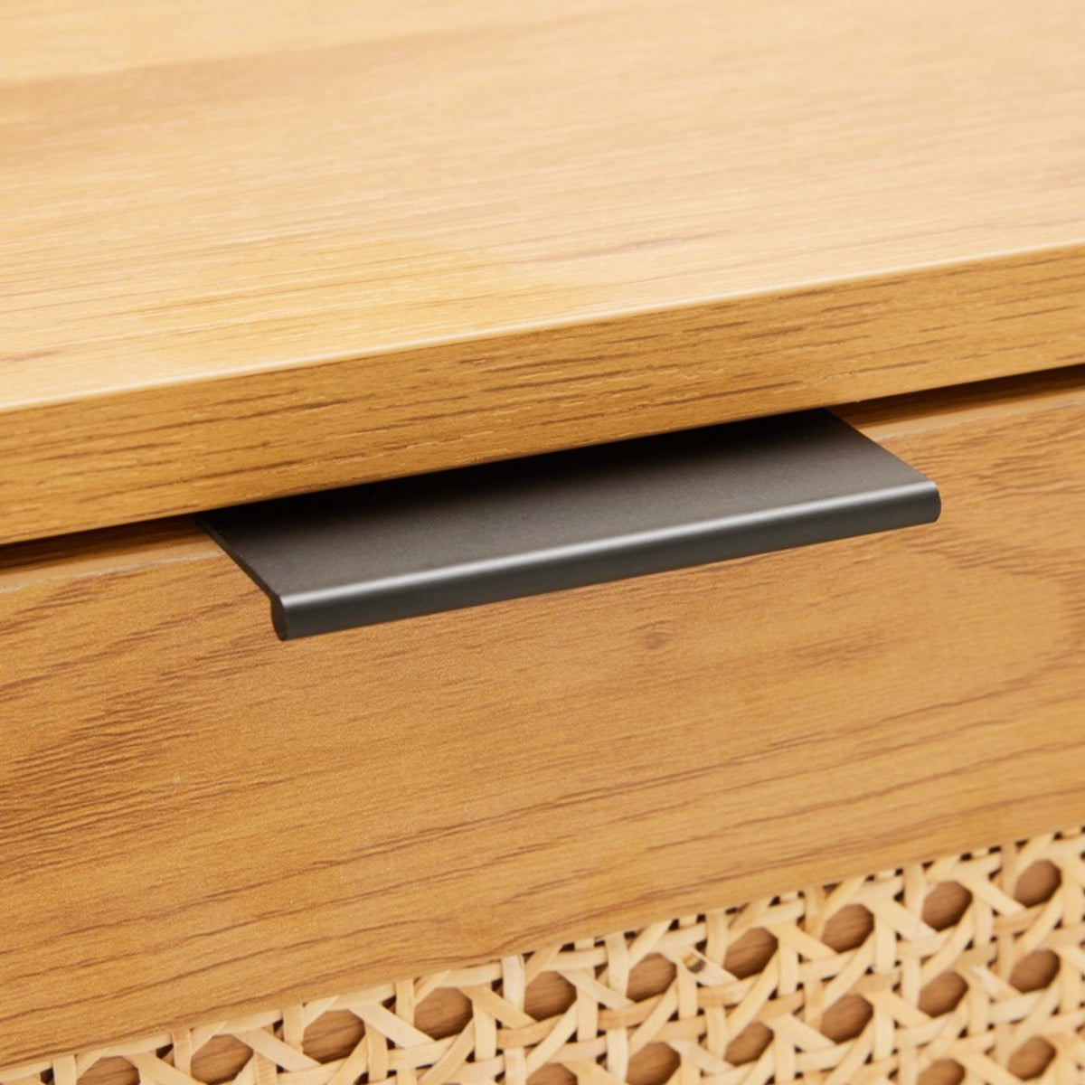 Debora 120cm Coffee Table Oak, close-up of the drawer pull and rattan front