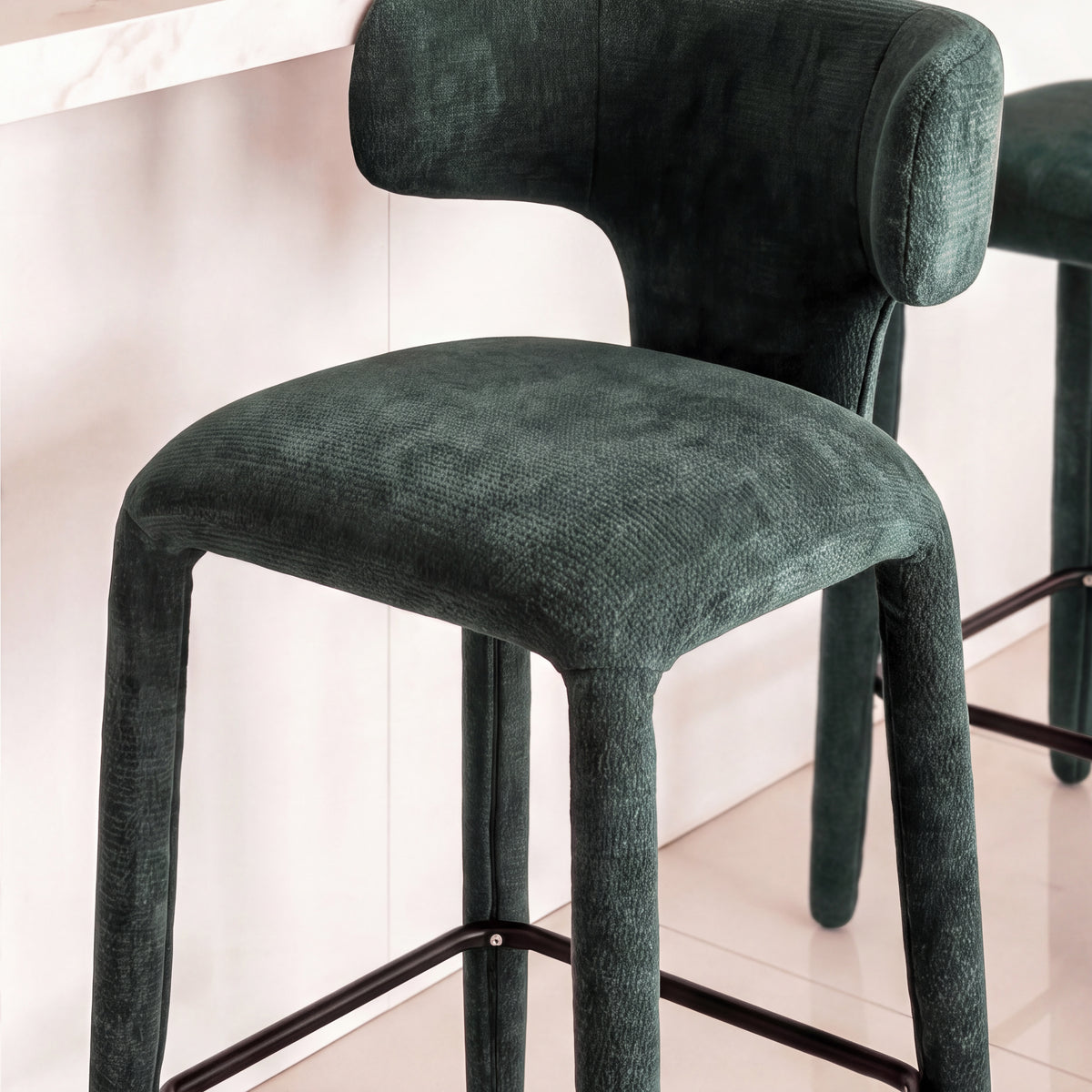 Emma 2pc Set Bar Chair Barstool Green, close-up of the seat and curved backrest