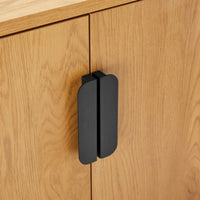 Jinan 160cm ETU Entertainment TV Unit Oak, close-up of the black bar handle