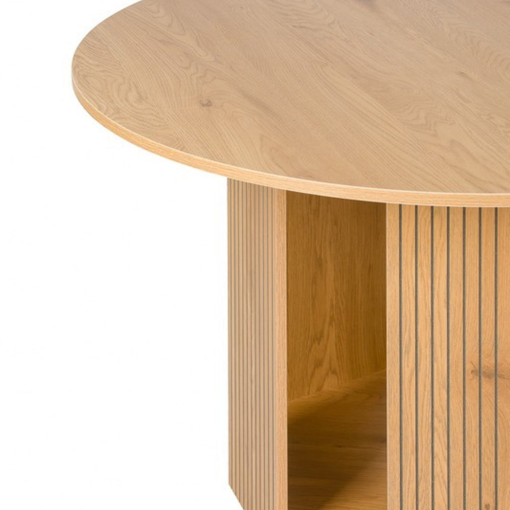 Thomasville 120cm Round Dining Table Oak, close-up of the top edge and pedestal
