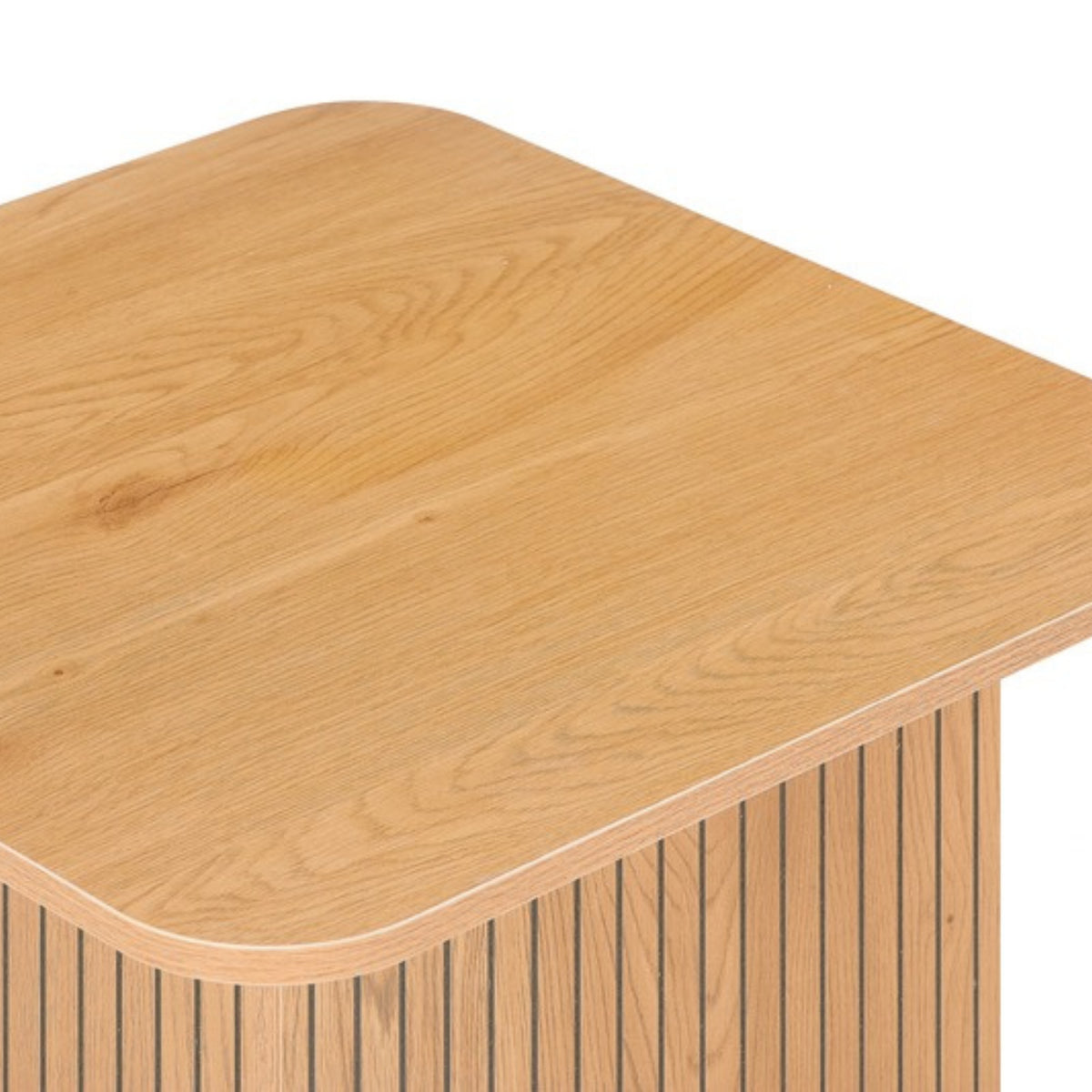 Thomasville 60cm Square Coffee Table Oak, close-up of the rounded top corner